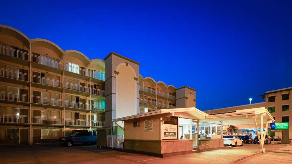 Surestay Hotel By Best Western Virginia Beach Royal Clipper Extérieur photo